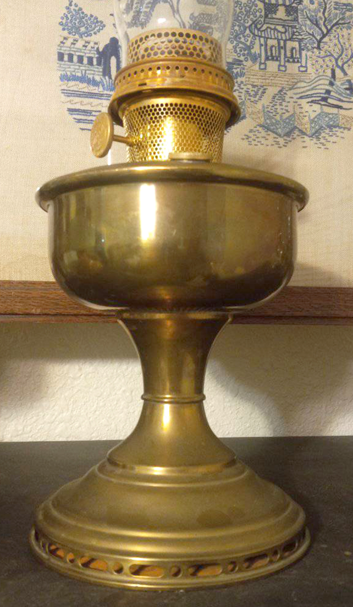 Model 12 Nashville Treasure lamp