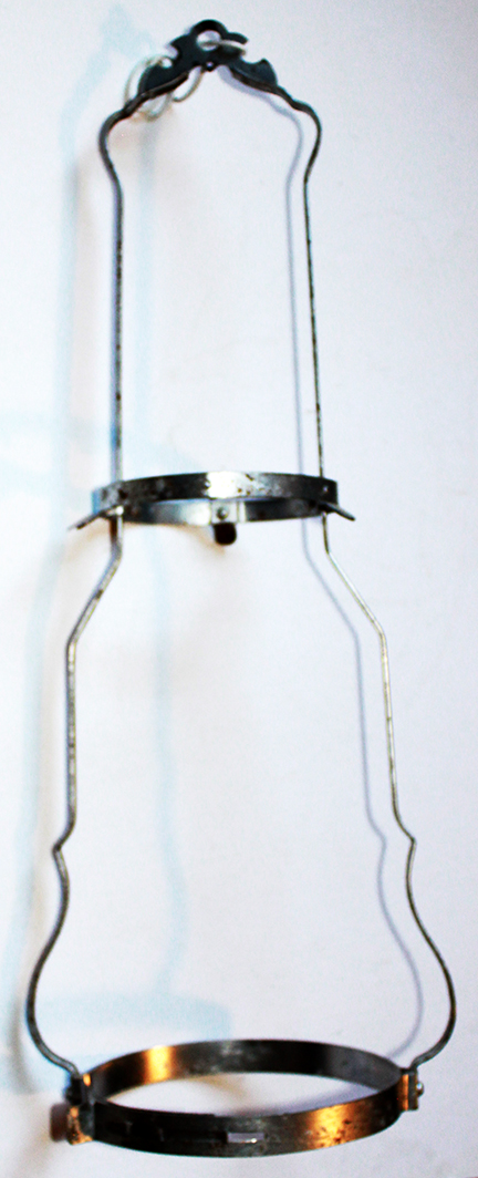 Frame used for Aladdin models 9, 10 and 11 hanging lamps