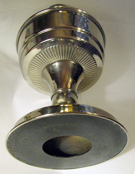 Aladdin UK model B table lamp underside