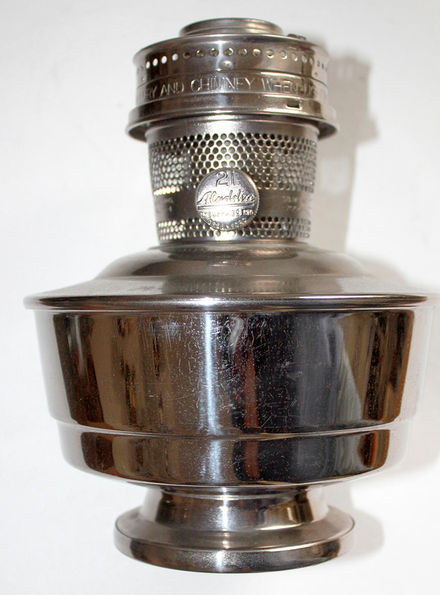 Aladdin England model 21 font lamp