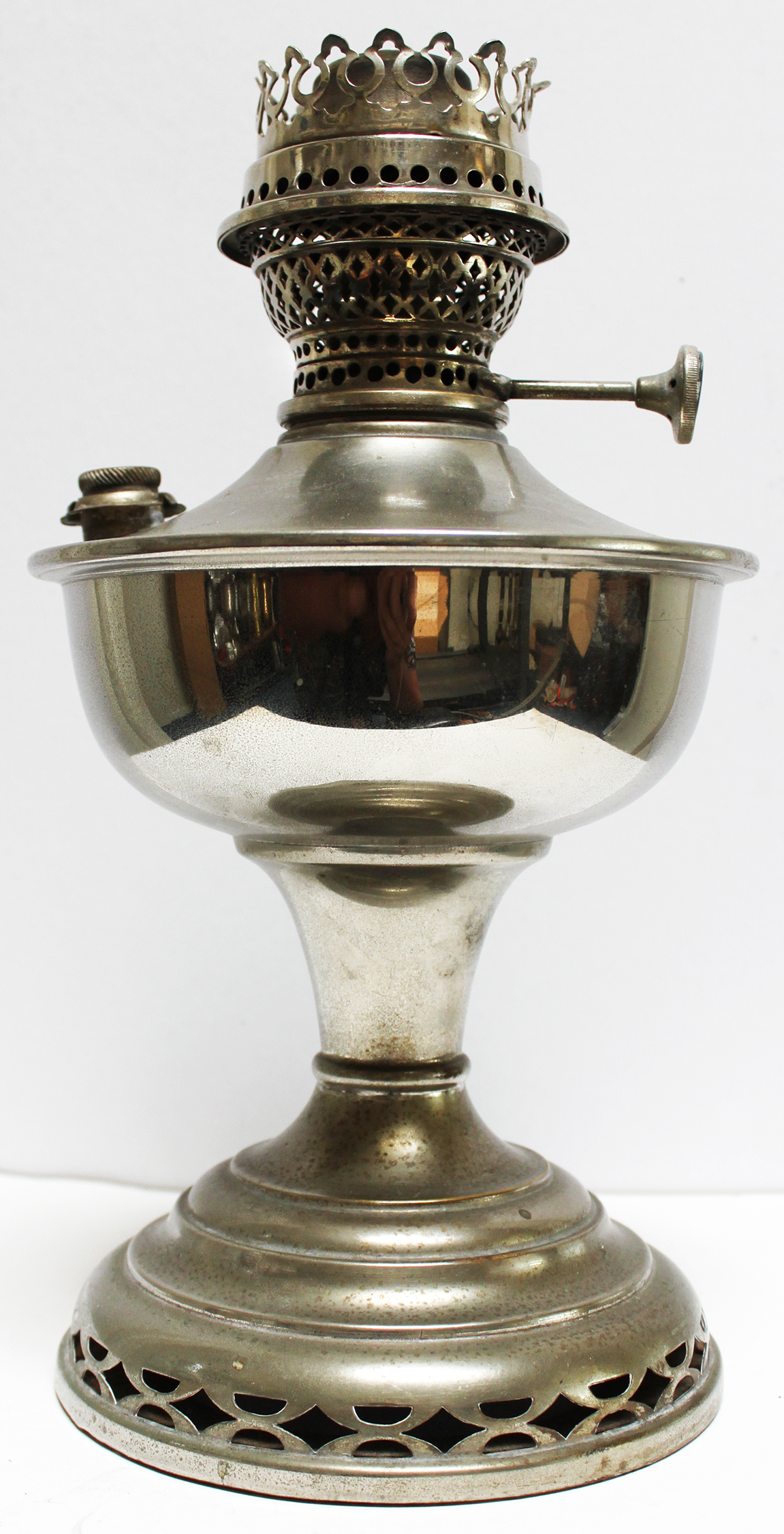 Ironclad model 2 incandescent mantle table lamp